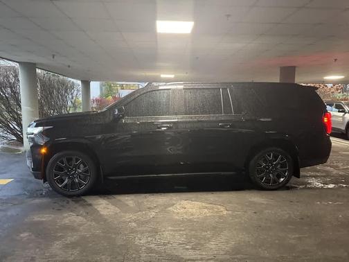 2024 Chevrolet Suburban RST