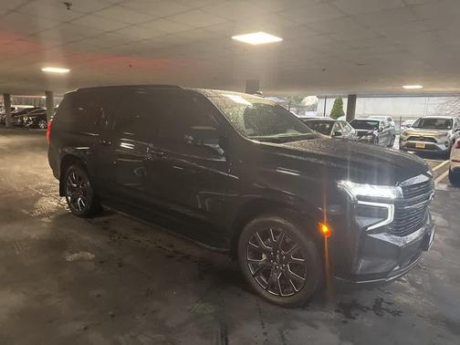 2024 Chevrolet Suburban RST