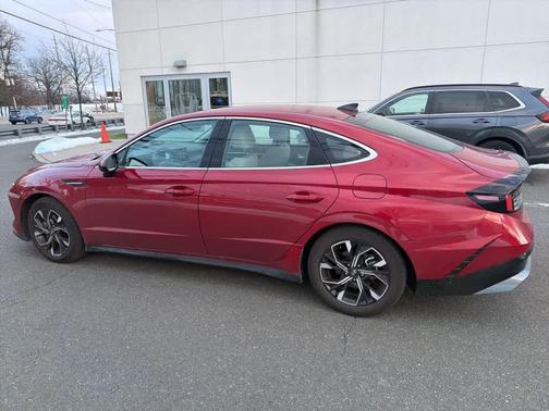 2025 Hyundai SONATA SEL