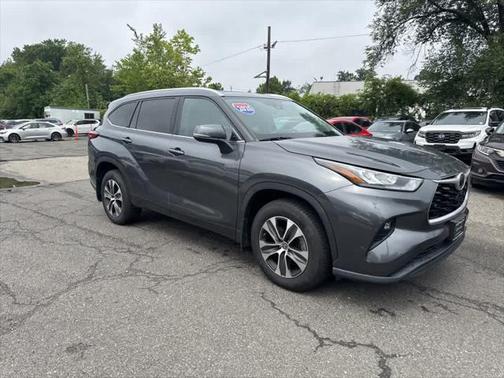2020 Toyota Highlander XLE