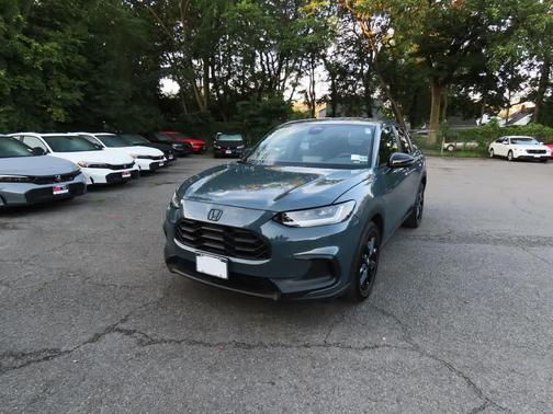 Pearl 2024 Honda HR-V Sport