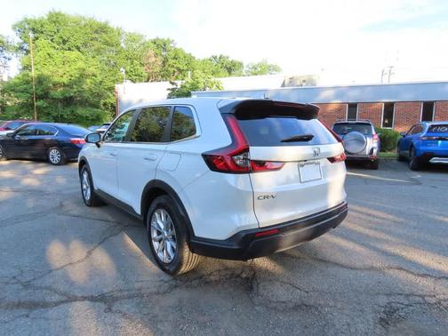 White 2023 Honda CR-V
