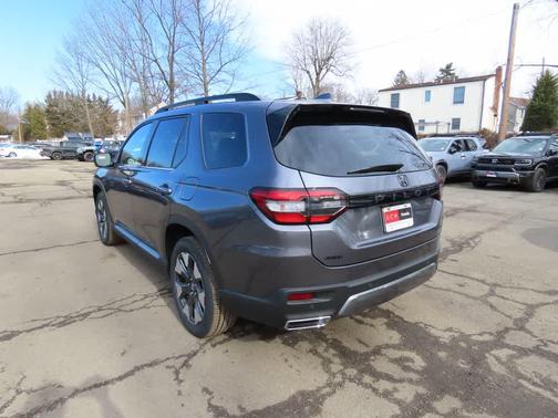 Modern Steel Metallic 2026 Honda Pilot Elite