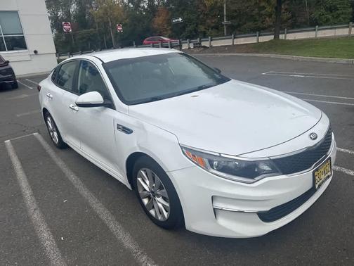 2017 Kia Optima LX