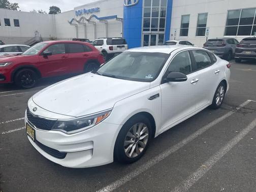 2017 Kia Optima LX