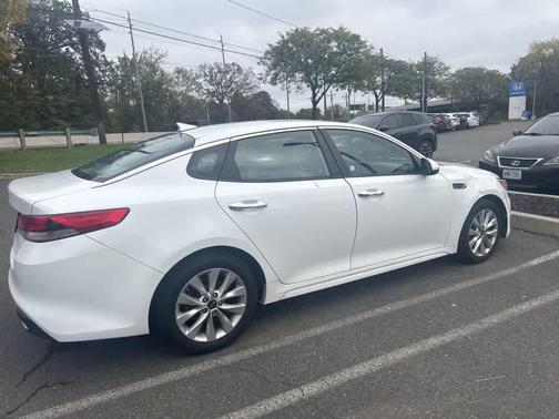 2017 Kia Optima LX