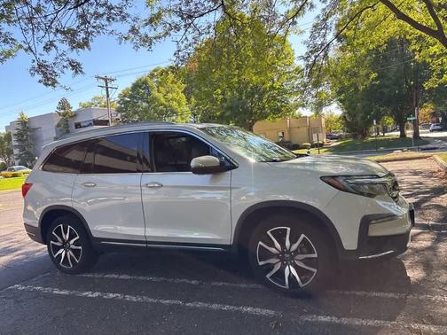 2021 Honda Pilot Touring 7-Passenger
