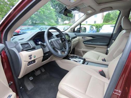 2022 Honda Pilot Touring 7-Passenger