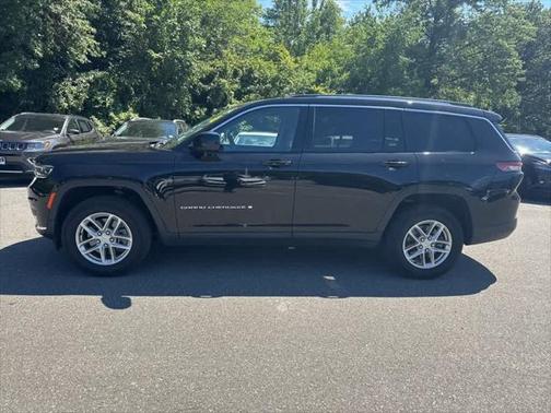 2022 Jeep Grand Cherokee L Laredo