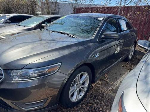 2018 Ford Taurus SEL