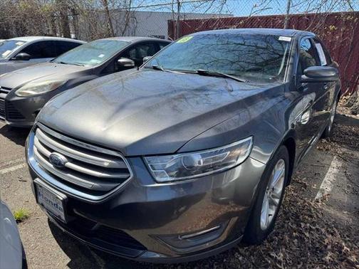 2018 Ford Taurus SEL