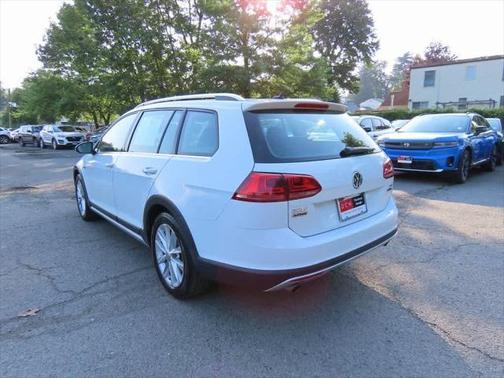 2017 Volkswagen Golf Alltrack TSI SE