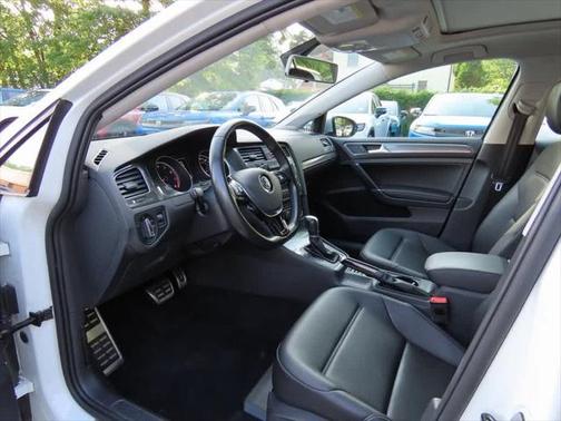 2017 Volkswagen Golf Alltrack TSI SE