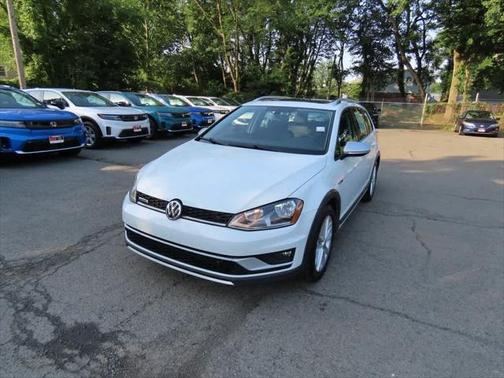 2017 Volkswagen Golf Alltrack TSI SE