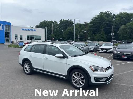 2017 Volkswagen Golf Alltrack TSI SE