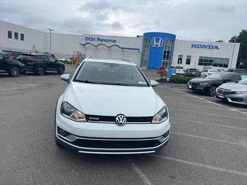 2017 Volkswagen Golf Alltrack TSI SE