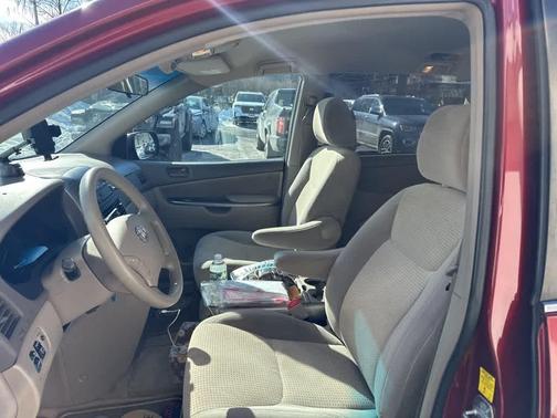 2010 Toyota Sienna LE