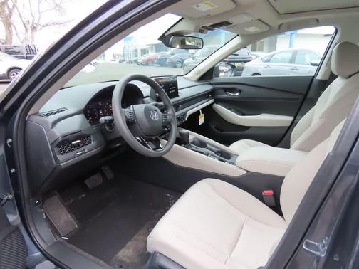 Meteorite Gray Metallic 2026 Honda Accord SE