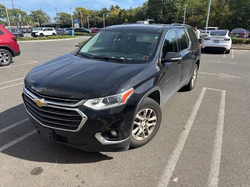 2021 Chevrolet Traverse LT Cloth