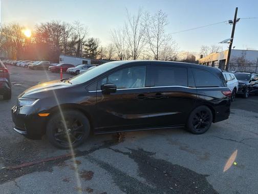 2023 Honda Odyssey Sport