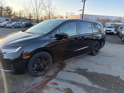 2023 Honda Odyssey Sport