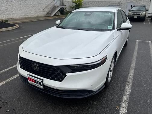 Platinum White Pearl 2024 Honda Accord LX