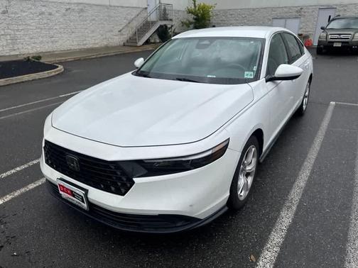 Platinum White Pearl 2024 Honda Accord LX