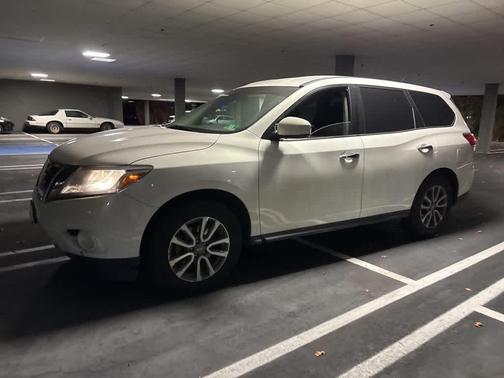 2014 Nissan Pathfinder S