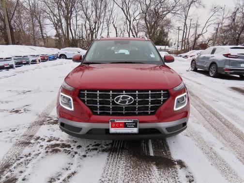 2025 Hyundai VENUE Limited