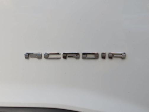 2022 GMC Acadia SLE