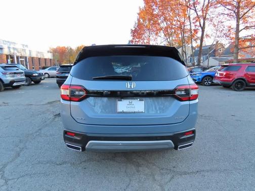 2023 Honda Pilot Elite