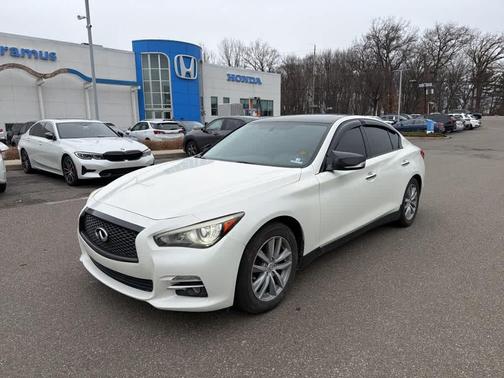 2016 INFINITI Q50 2.0T Premium