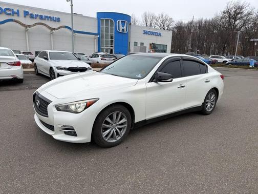 2016 INFINITI Q50 2.0T Premium