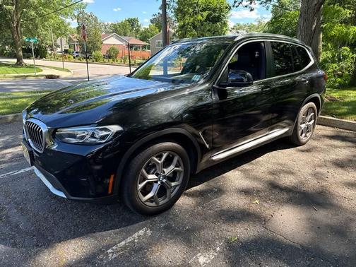 Black 2022 BMW X3 sDrive30i