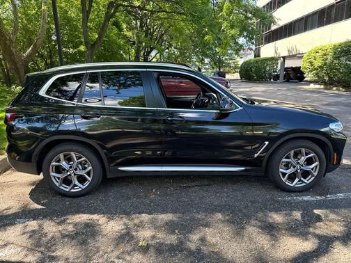Black 2022 BMW X3 sDrive30i
