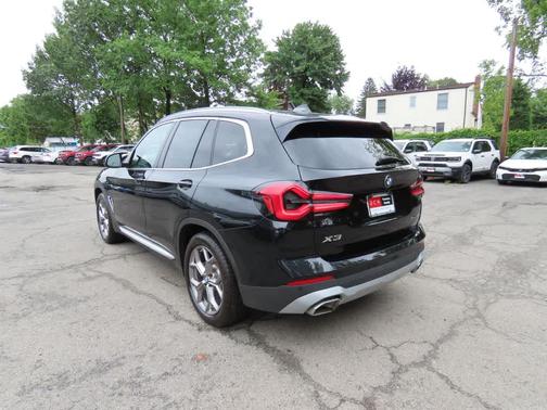 Black 2022 BMW X3 sDrive30i