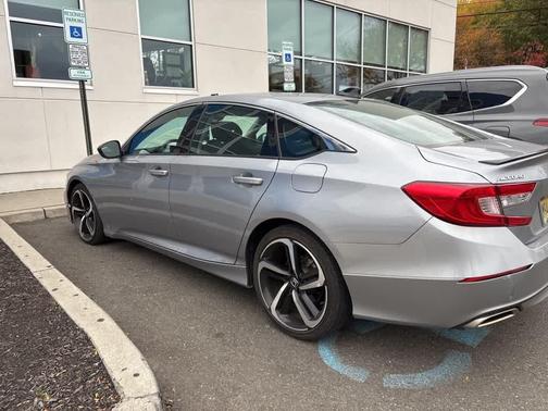 2022 Honda Accord Sport SE