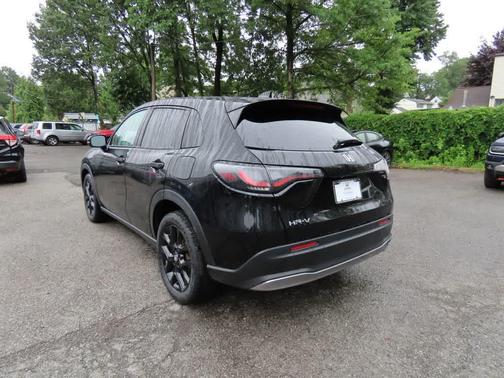 Crystal Black Pearl 2024 Honda HR-V Sport