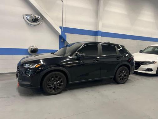Crystal Black Pearl 2024 Honda HR-V Sport