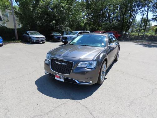 2019 Chrysler 300 Limited