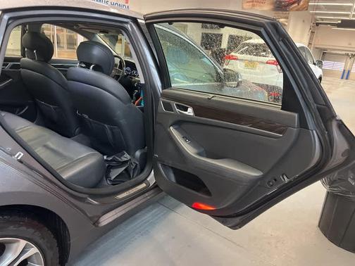 2015 Hyundai Genesis 3.8