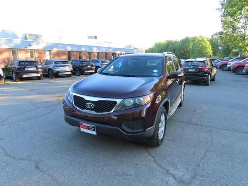 Dark Cherry 2013 Kia Sorento LX