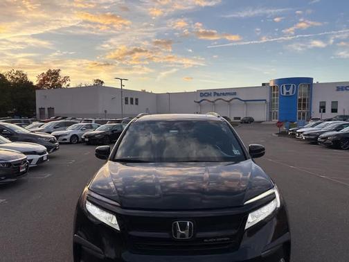 2022 Honda Pilot Black Edition