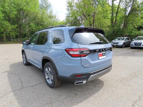 Sonic Gray Pearl 2026 Honda Pilot EX-L