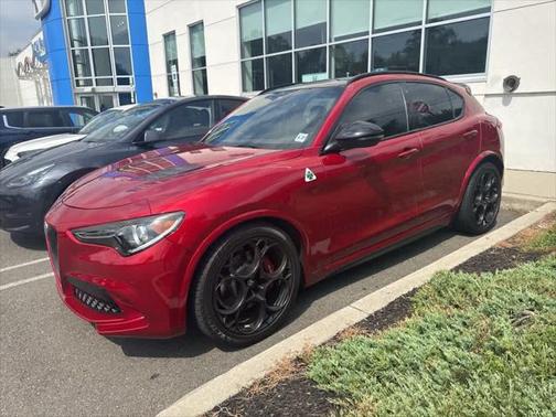 2022 Alfa Romeo Stelvio Quadrifoglio