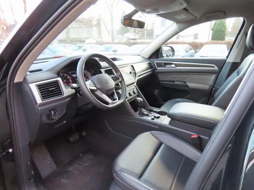 2021 Volkswagen Atlas 3.6 V6 SE w/ Technology