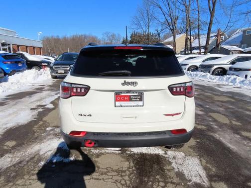 2020 Jeep Compass Trailhawk