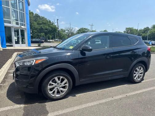Black Noir Pearl 2019 Hyundai TUCSON SE