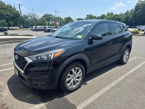 Black Noir Pearl 2019 Hyundai TUCSON SE