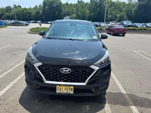 Black Noir Pearl 2019 Hyundai TUCSON SE